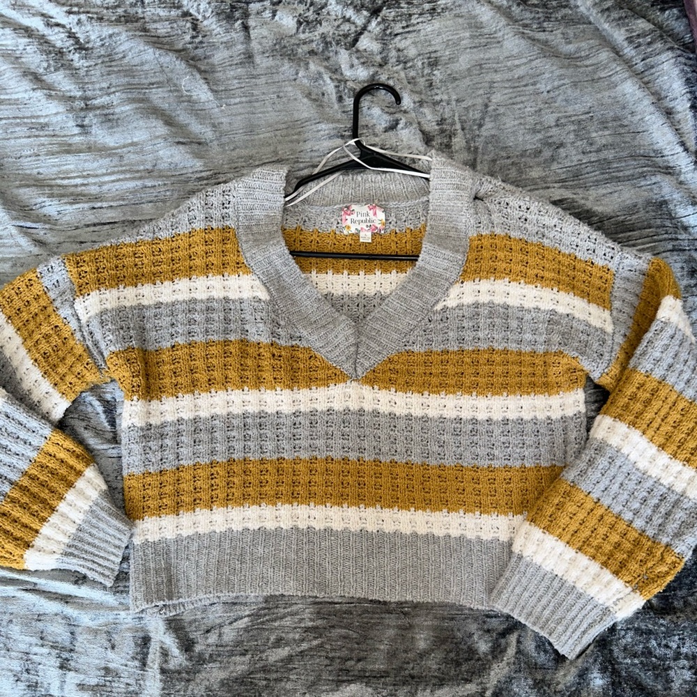 Lightweight Casual Sweater